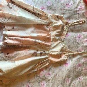 Light colored tank top